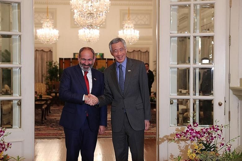Armenian Prime Minister Nikol Pashinyan and Prime Minister Lee Hsien Loong at the Istana yesterday.