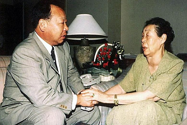 Mr Choe In-guk met his mother Ryu Mi Yong in 2000 when she went to Seoul for a reunion event of separated families.