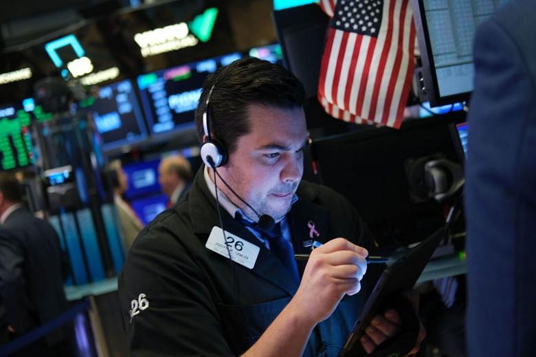 Dow Ends Above 27,000 Points For First Time, S&P 500 Hits Record | The ...