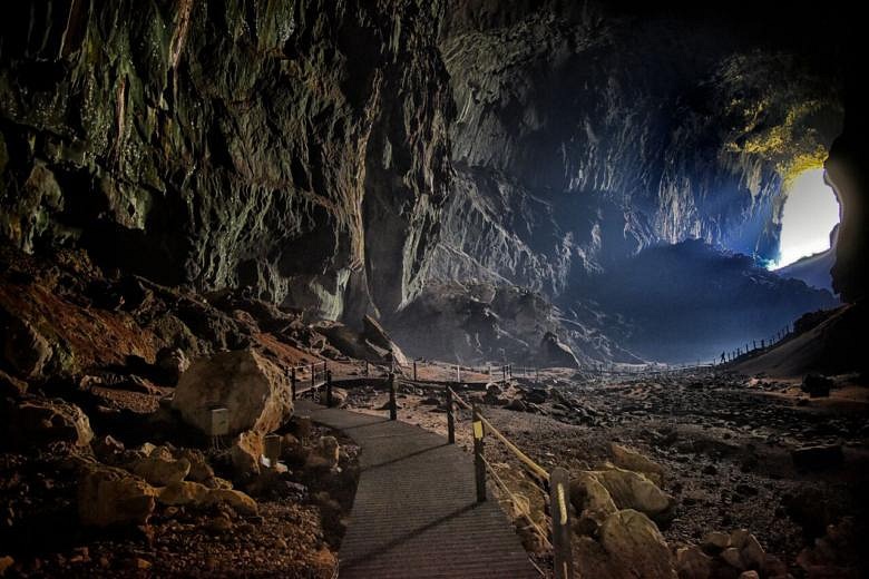 Five rescue teams comb vast Mulu cave in Malaysia to look for missing ...