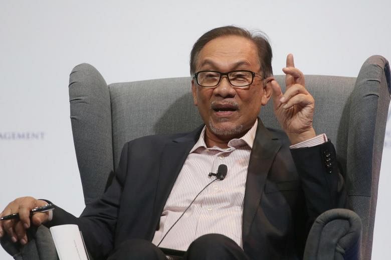 Malaysia Gay Sex Video Anwar Says Malaysians Want To Know If Video Is Genuine And Who Was 