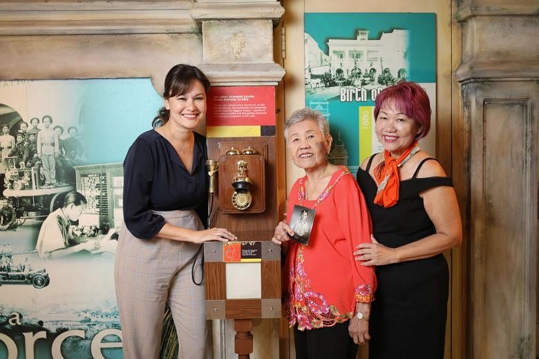 Former NMP Eunice Olsen (left), granddaughter of the late pioneer firefighter Yap Swee Kang, who was cited by President Halimah Yacob for his volunteer work, with Mr Yap's wife, Madam Png Soi Moi (centre), and daughter Alice Yap. Mr Yunnos Shariff, t