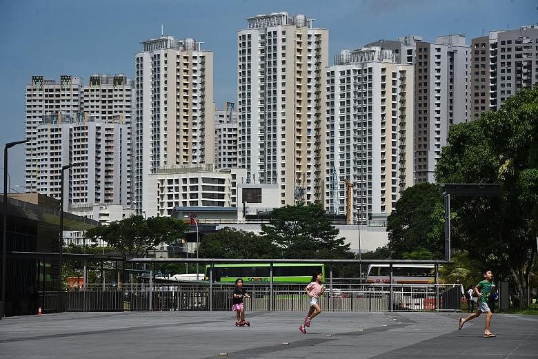 There were 6,276 HDB resale transactions in the second quarter, up 29.8 per cent from the 4,835 in the first quarter. The figure was also 5.6 per cent higher than the resale transactions in the second quarter of last year.