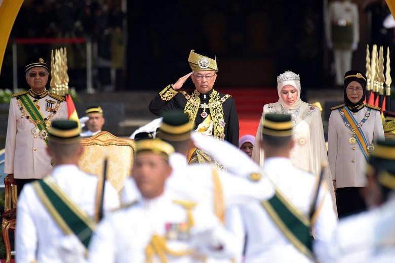 Malaysia Installs New King Six Months After Surprise Abdication | The ...