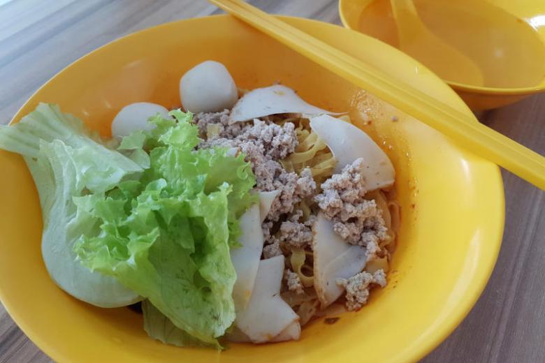 Cheap & Good Noodle dishes for calorie counters at Hougang Fishball