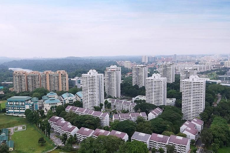 Braddell View, which is on a 1.14 million sq ft hilltop site overlooking MacRitchie Reservoir Park, comprises two commercial units and 918 apartments.