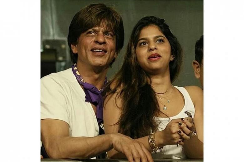 Shah Rukh Khans Daughter Suhana Watches His Movies To Prepare For Bollywood Film Debut The 