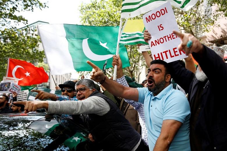 Thousands Protest In Britain For Kashmir Outside Indian High Commission ...