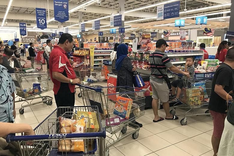 Stronger consumer spending was one of the factors that helped Malaysia become the first South-east Asian nation to report an acceleration in growth from the previous quarter. Its pickup in growth contrasts with other economies in its neighbourhood, w