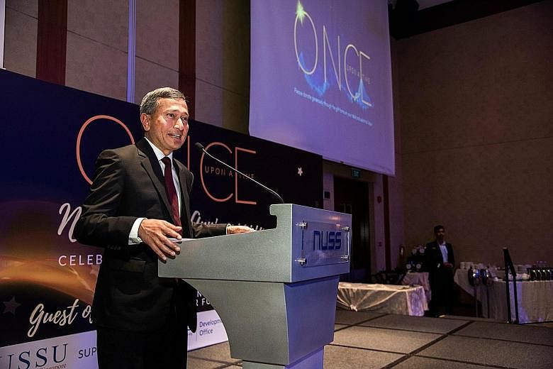 Minister for Foreign Affairs Vivian Balakrishnan, guest of honour at the National University of Singapore Students' Union fund-raising dinner yesterday, which raised $113,588.80.