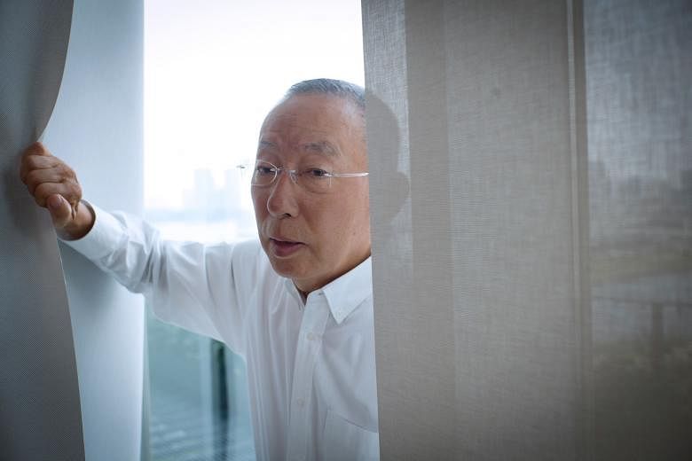 Uniqlo founder Tadashi Yanai says a woman would be more suitable for his job, and wants to increase the ratio of female senior executives in the parent company, Fast Retailing, to more than half the total.