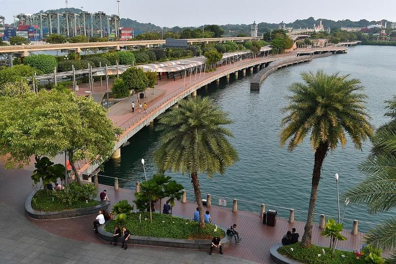 Bones 'n Barrels (above) and The Wine Company are the only two businesses left on the boardwalk, apart from vending machines. The Wine Company said it will move out by January next year. The 700m-long Sentosa Boardwalk, which connects VivoCity to the