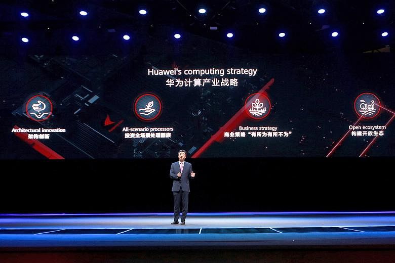 Huawei deputy chairman Ken Hu speaking at the annual Huawei Connect conference in Shanghai yesterday. He laid out plans to turn the firm into a computing powerhouse as he predicts a boom in the market over the next 10 years.