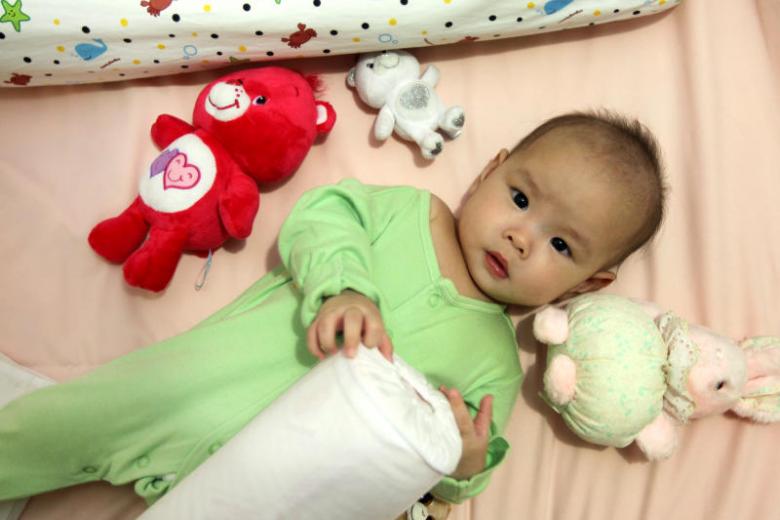 Baby dies from suspected unintentional suffocation 7 tips to keep your