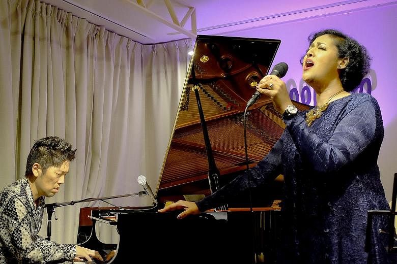 Singapore jazz singer Rani Singam had instant chemistry with Japanese jazz pianist Akira Ishii.