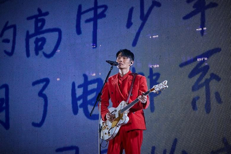 Chinese singer-songwriter Li Ronghao lets his music speak for itself.