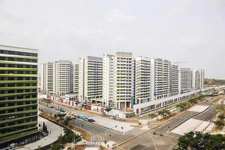 The move to lower the age criterion for Singaporeans with non-citizen spouses could increase demand in the HDB resale market, but purchase prices are not expected to fluctuate widely as a result, said a property analyst. PHOTO: LIANHE ZAOBAO