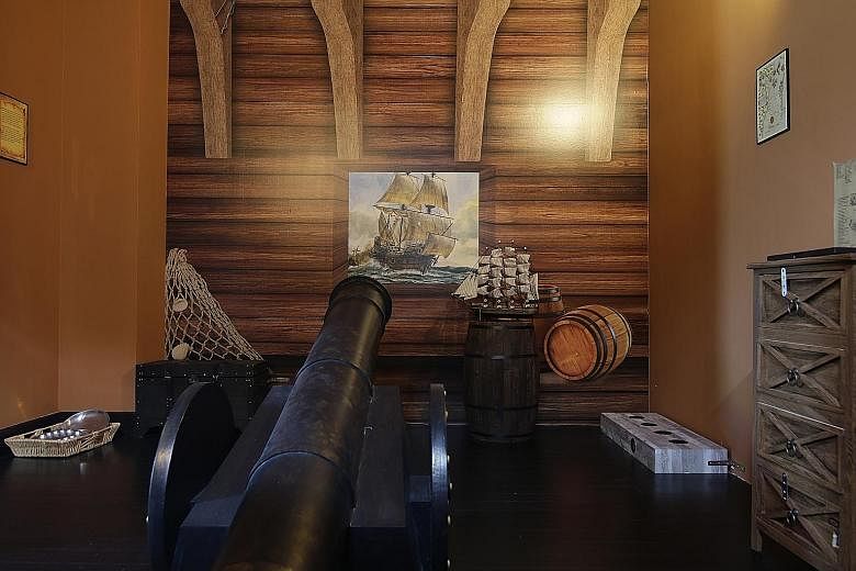 This room with a cannon replica is used for one of the seven themed interactive games available at Amazing Chambers Singapura. The games are played in 22 rooms, and the rooms feature Singapore's history and Malay legends and heroes.