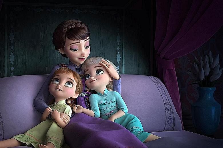 Royal sisters Anna and Elsa with their mother in Frozen 2.