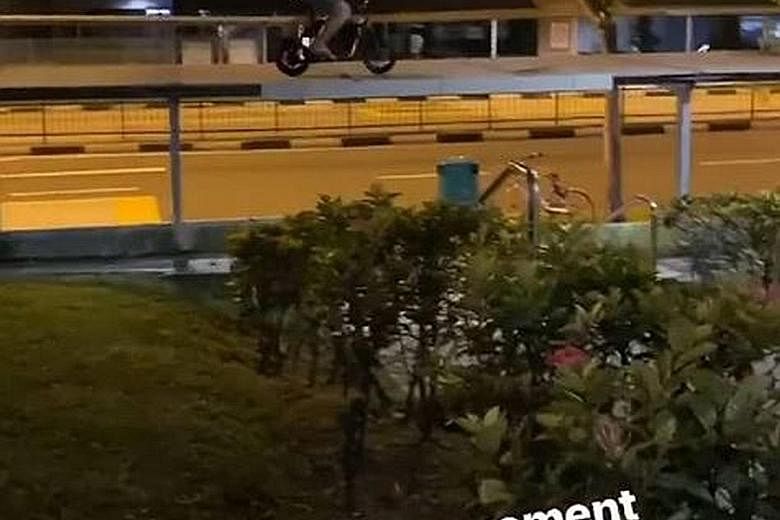 A video of a PMD user riding his device on top of a walkway shelter in Bukit Panjang has been circulating online.