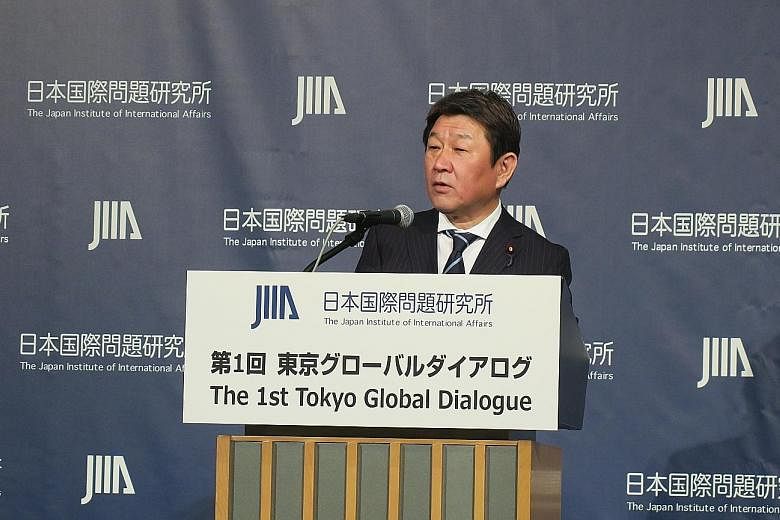 Japanese Foreign Minister Toshimitsu Motegi, in his address yesterday, called on the US and China to act for the greater good rather than their self-interests.