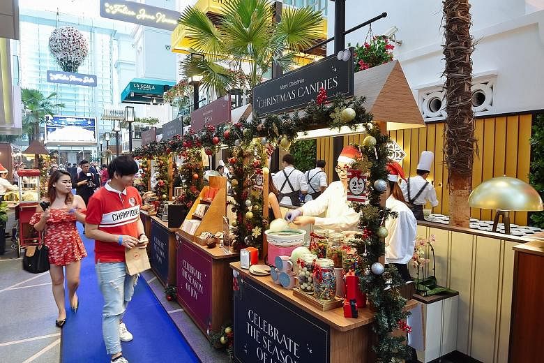 SPH subscribers can enjoy a 20 per cent discount when they buy anything from 20 of the more than 50 booths at the Capitol Kempinski Christmas Market. PHOTO: PERENNIAL REAL ESTATE HOLDINGS