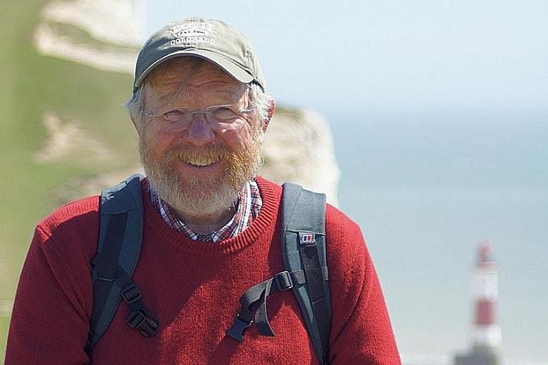 The Body: A Guide For Occupants (right), by American-British travel writer Bill Bryson (above), explains difficult human body concepts with journalistic clarity and humour.
