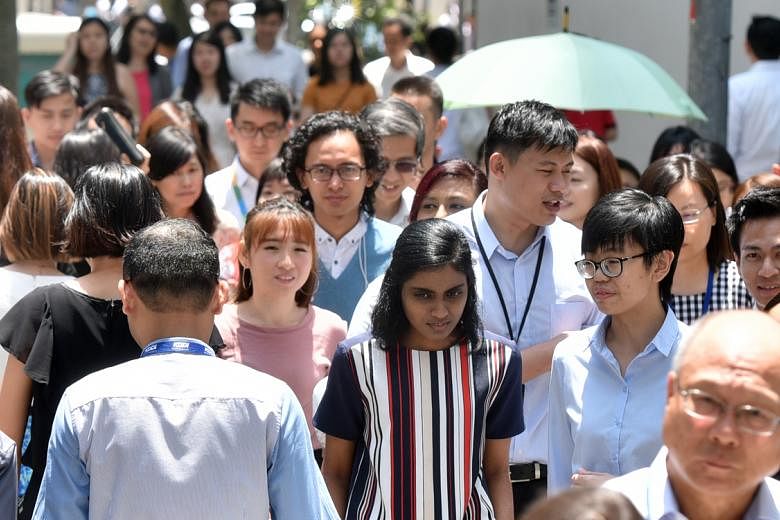 Singapore women earn 6% less than men, but gap has narrowed Study