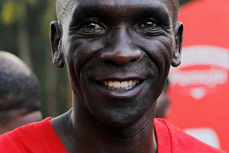 Eliud Kipchoge will attempt to set a first men's world record on the London course for 18 years with a version of Nike's Vaporfly shoe. 