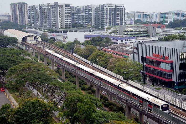 Fault on train from Kembangan towards Bedok MRT station on Friday ...