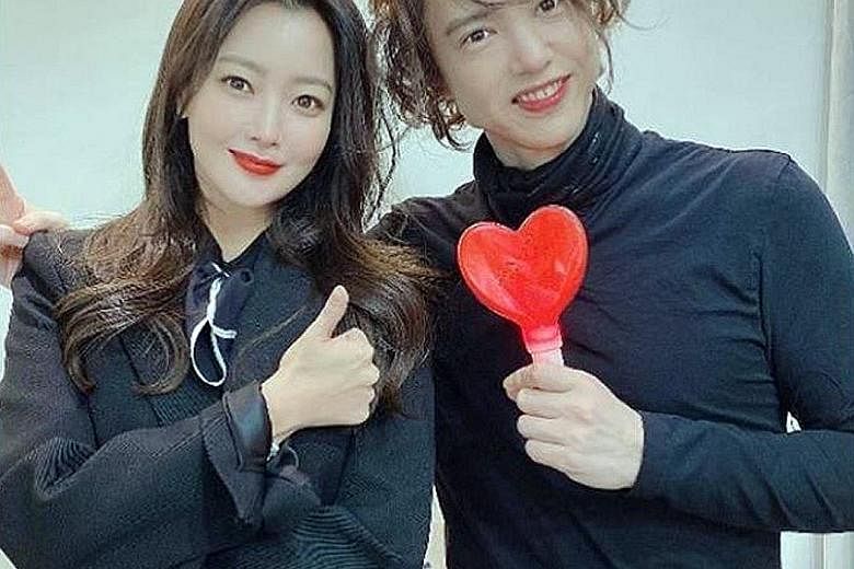 South Korean actress Kim Hee-sun with Yang Joon-il in a photo she posted on social media. PHOTO: KIM HEE-SUN/ INSTAGRAM