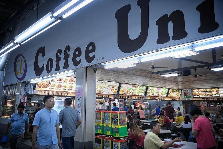 Coffee United at Block 496 Jurong West Street 41 is located near a community club, schools and other shops, and has healthy footfall, particularly at night, according to a Shin Min report.