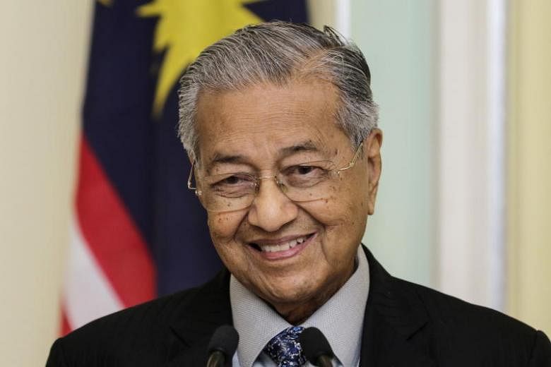 Министр малайзии. Махатхир Мохамад. Премьер Малайзии Махатхир Мохамад. Махатхир Бин Мохамад Искандар. Махатхир Бин Мохамад Искандар (Малайзия) - 94 года.