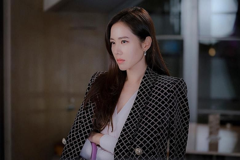 Heiress Yoon Se-ri, played by Son Ye-jin (above), is often dressed in snazzy office attire, such as tailored blazers with interesting prints.