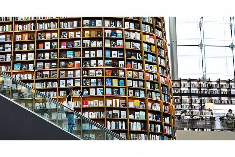 Starfield Library, Seoul, South Korea.