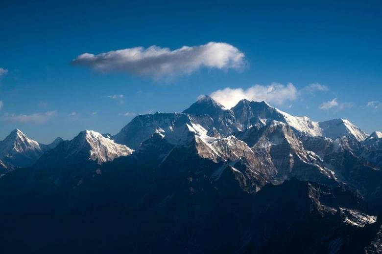 China Shuts Down Mount Everest Over Coronavirus 