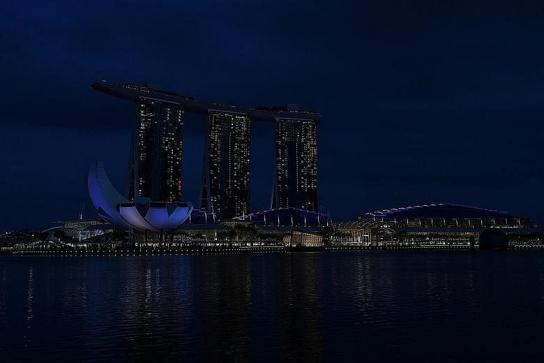 The Esplanade was one of more than 150 landmarks and buildings that took part in Earth Hour 2020 yesterday by turning off their lights for an hour at 8.30pm. It was lights out for landmarks such as Marina Bay Sands to mark the start of Earth Hour 202
