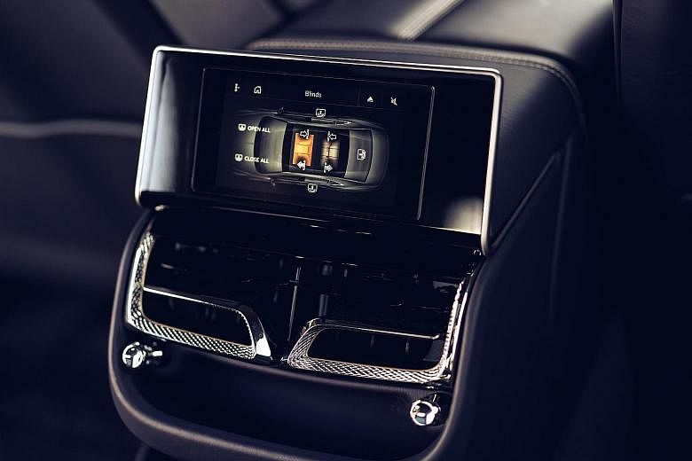 Bentley Flying Spur with detachable touchscreen remote.
