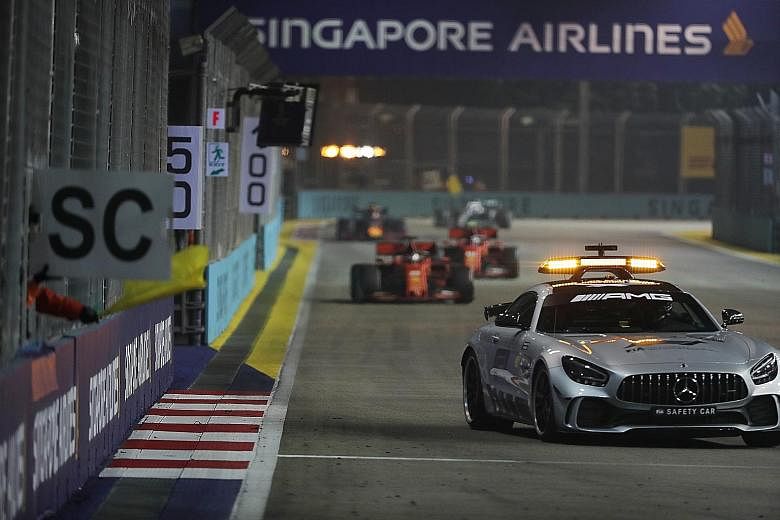 The Singapore Airlines Singapore Grand Prix last year. At least four tenders related to the set-up of viewing facilities and ancillary activities for this year's Sept 20 race have been put up by the Singapore Tourism Board. ST PHOTO: BENJAMIN SEETOR