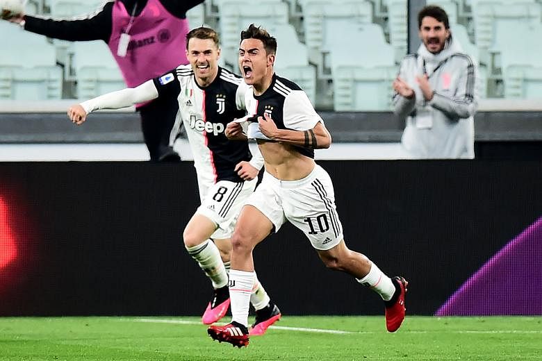 Juventus' Paulo Dybala (No. 10) experienced shortness of breath during training when he was suffering from Covid-19 in March.