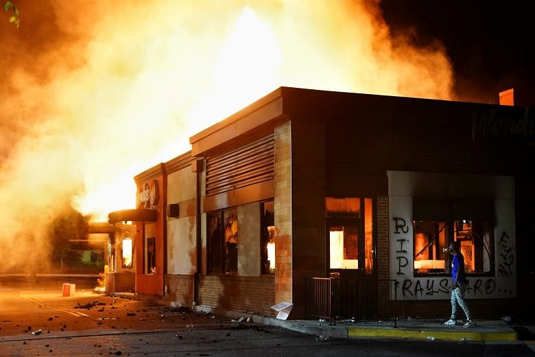 A Wendy's restaurant in Atlanta, Georgia, was set on fire last Saturday, following the police shooting death of 27-year-old black man Rayshard Brooks outside the outlet the previous day. Images on local television showed the restaurant in flames for 