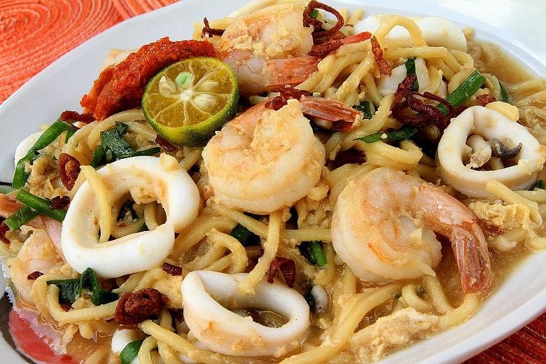 Jazz up yakisoba by cooking it in the style of fried Hokkien mee and using springy chukamen (wheat-flour noodles).