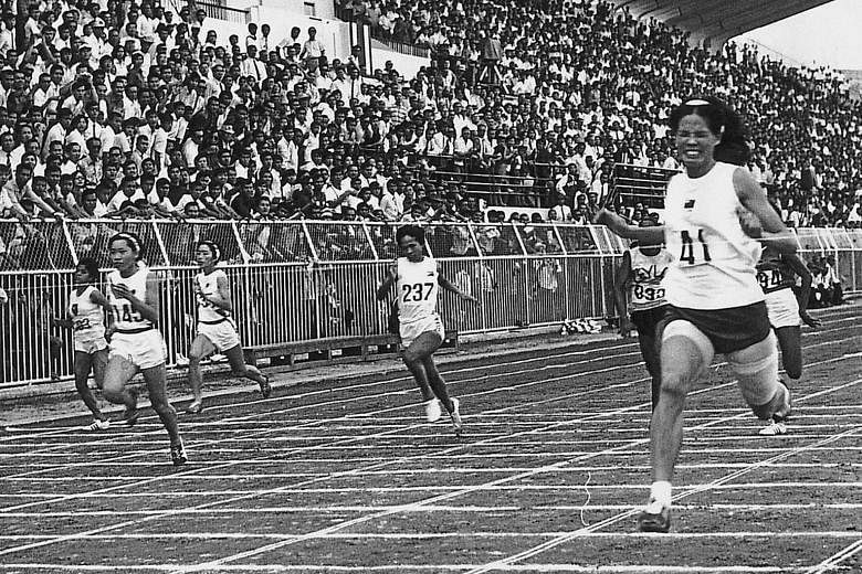 Chi Cheng winning the 100m at the 1970 Asian Games in Bangkok. PHOTO COURTESY OF CHI CHENG