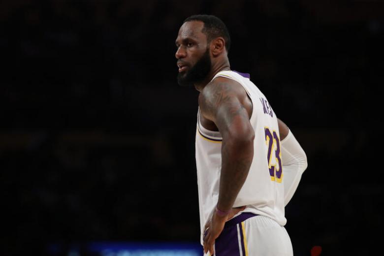 Basketball Rare LeBron James trading card brings 2.56 million at