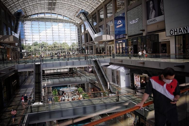 In the three months to June 30, Marina Bay Sands' sales from operations such as rooms, food and beverage, mall and convention came in at US$16 million (S$22 million), down from US$220 million a year before.