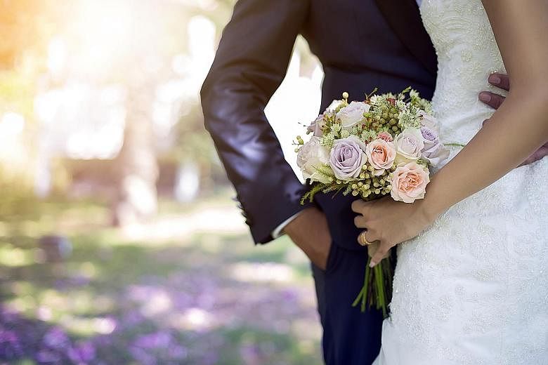 Sociologists and counsellors said that as Singaporeans spend more years in education and building their careers, more are also marrying at a later age. PHOTO: ISTOCKPHOTO