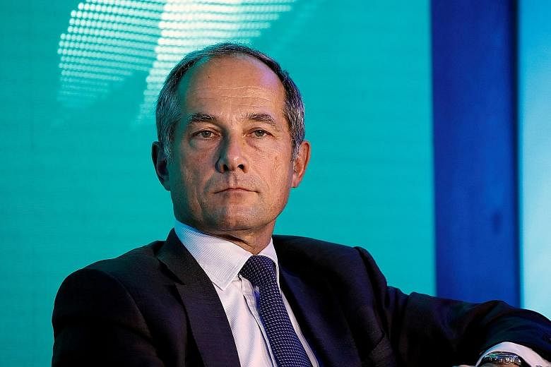 Chief executive Frederic Oudea is speeding a move towards simpler products at SocGen. French lender Societe Generale posted almost €1.33 billion (S$2.15 billion) in one-off costs following a review of the global markets and investor services busine