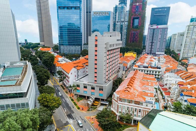 The Maxwell House site is within a few minutes' walk of the Tanjong Pagar and Chinatown MRT stations. The upcoming underground Maxwell MRT station on the Thomson-East Coast Line is expected to be completed in 2022. PHOTO: CUSHMAN & WAKEFIELD