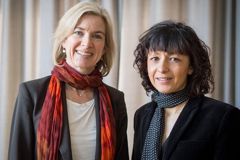 Scientists Jennifer Doudna (left) and Emmanuelle Charpentier created genetic "scissors" that can contribute to new cancer therapies. 