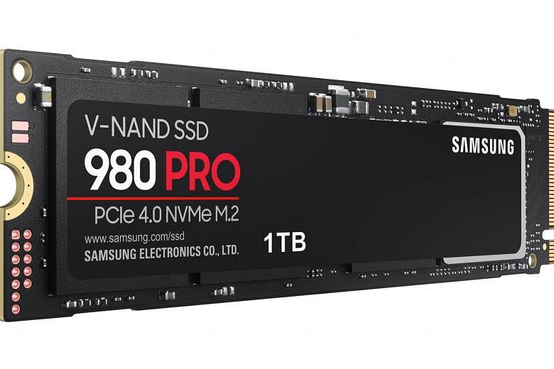 Samsung SSD 980 Pro: SOLID-STATE DRIVE.